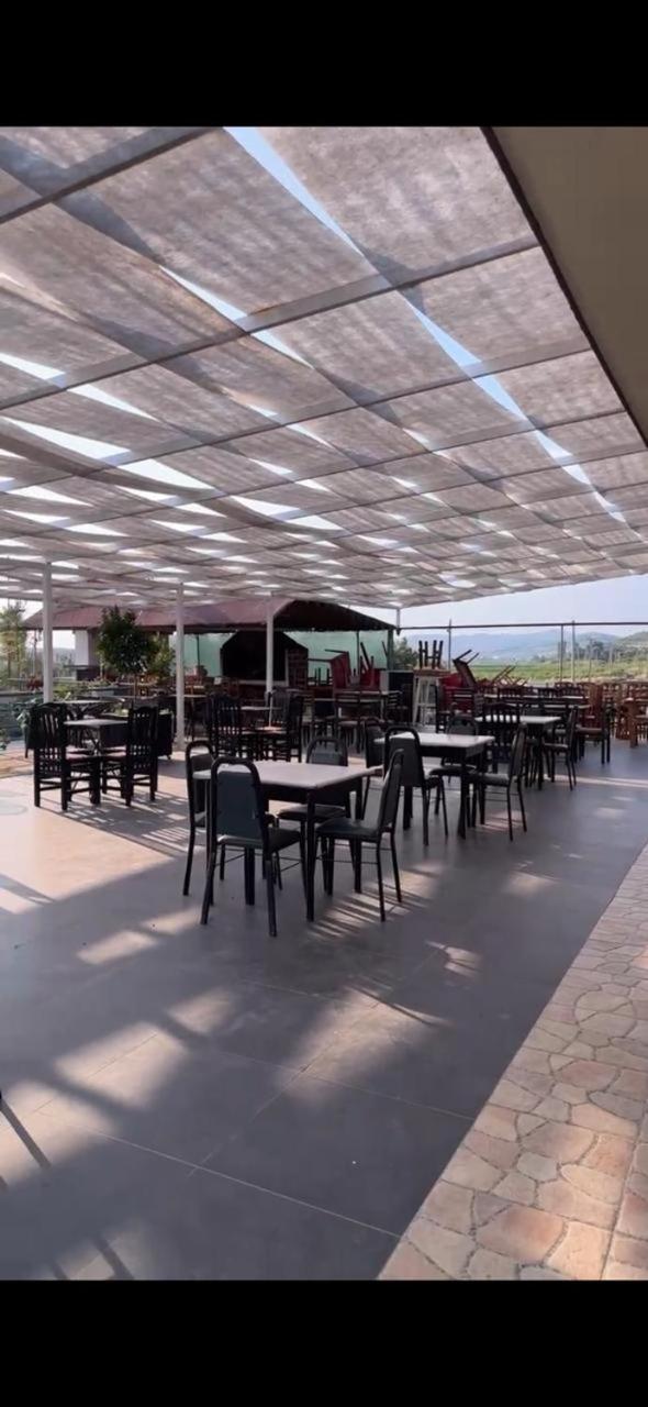 Hotel Restorant And Vellezerit Ndoj Draç