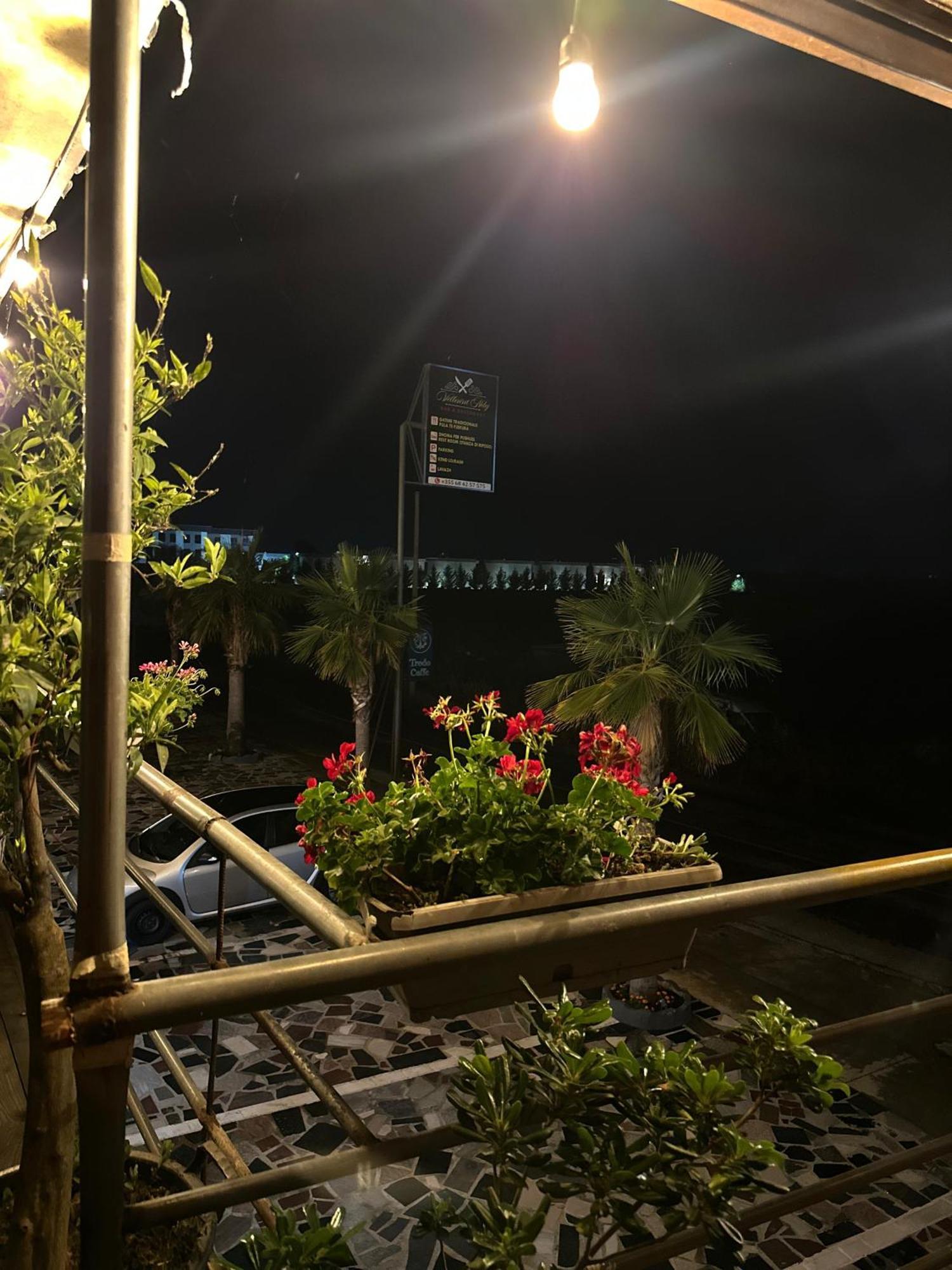 Hotel Restorant And Vellezerit Ndoj
